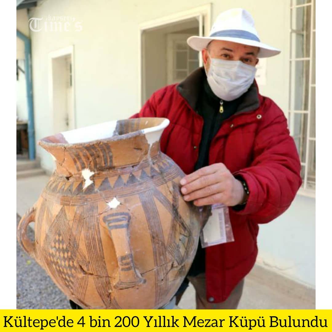 Kültepe'de 4 bin 200 yıllık mezar küpü bulundu