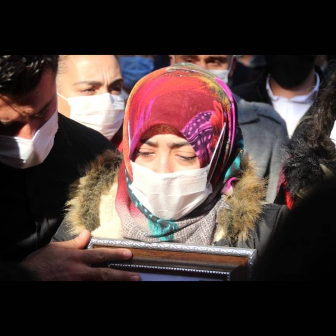 Şehit Burhan Sönmez'in eşi Tuğba Sönmez'den yürek yakan sözler.