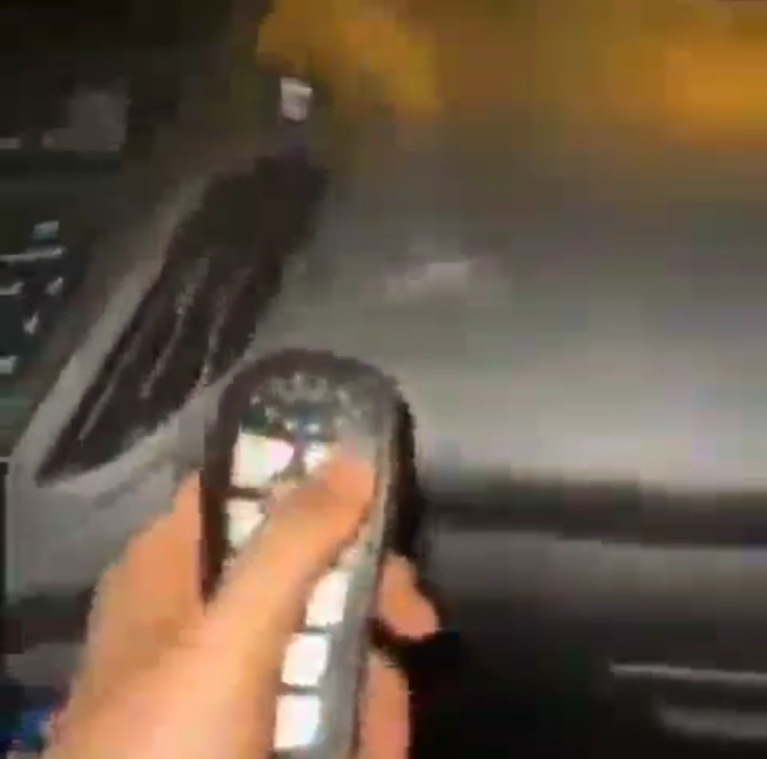 Ülkesinde sosyal medya fenomeni olan İranlı Milad Hatemi, Youtube kanalında İstanbul'da polis aracı kullanırken çektiği görüntüleri yayınladı.