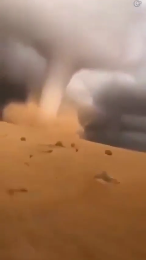 Arabistanı kasırga vurdu
