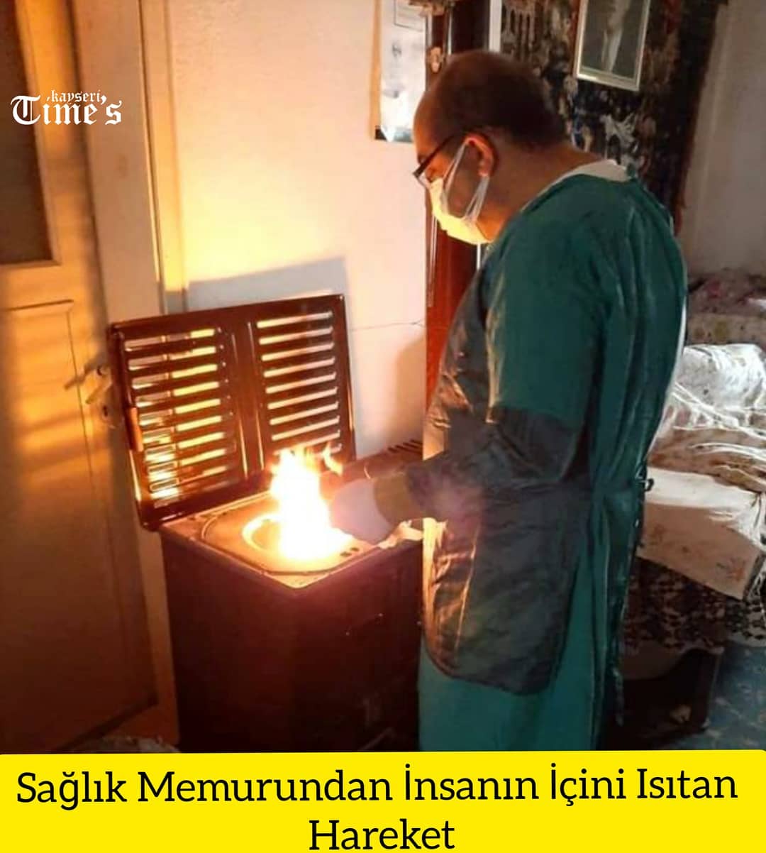Sağlık memurundan insanın içini ısıtan görüntü