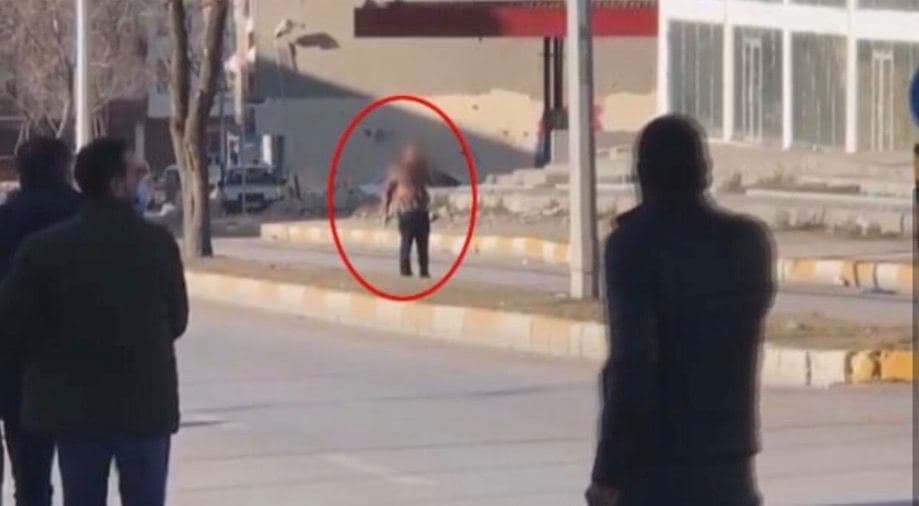 Erzurum'da cinnet getiren bir kişi, yakını olan 3 kadını vurarak öldürdü.