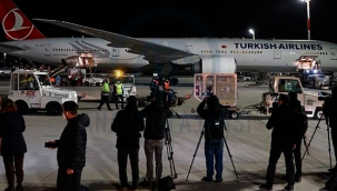 Kovid-19 aşılarının ikinci partisinin bulunduğu THY'nin Pekin-İstanbul seferini yapan uçak, İstanbul Havalimanı'na geldi.