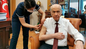MHP lideri Bahçeli koronavirüs aşısı oldu.