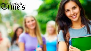 Üniversitelerimizde daha önce %42 düzeyinde olan kız öğrencimizin oranı bu yıl itibarıyla %49'a yükseldi