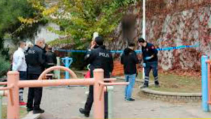 Kayseri'nin Kılıçaslan Mahallesi'nde bir kişi parkta intihar etti