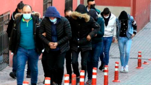 Polis ekipleri tarafından düzenlenen uyuşturucu operasyonunda 6 kişi göz altına alındı