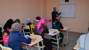 Türkiye'de 2.8 milyon kadın okuma yazma bilmiyor, 3 milyon kadın diplomasız