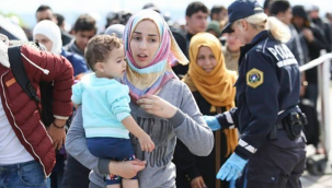 Danimarka, Suriyeli sığınmacıların geçici oturma izinlerini iptal etmeye başladı