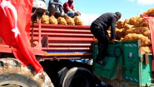Depolarda kalan patates ve soğanların üreticilerden alınıp, ihtiyaç sahiplerine dağıtması için Kayseri'de çalışmalar başladı
