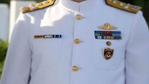 Gece yarısı yayımlanan darbe imalı bildiriyi imzalayan emekli amirallerin lojman ve koruma hakları iptal deildi