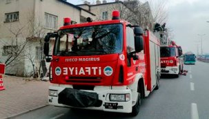 Kayseri'de 2 katlı bir evin bacasında çıkan yangın itfaiye ekipleri tarafından söndürüldü