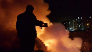 Kayseri'de, madde bağımlılarının ateşe verdiği öne sürülen eski taş ocağı arazi itfaiye ekiplerinin 1 saatlik çalışmasıyla söndürüldü