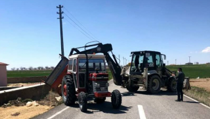 Kocasinan'ın Kaş mahallesi'nde seyir hayalindeyken yoldan çıkıp, traktörü devrilen çiftçinin yardımına Kocasinan Belediyesi yetişti