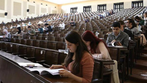 Yükseköğretim Kurulu, üniversitelere gönderdiği yazı ile 17 Mayıs tarihine kadar yüz yüze eğitime ara verilmesini istedi