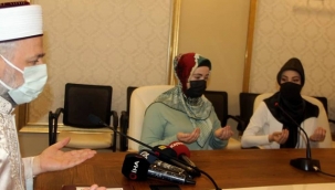 Alman vatandaşı genç kadın, düzenlenen ihtida töreni ile Müslüman olarak Zeynep ismini aldı