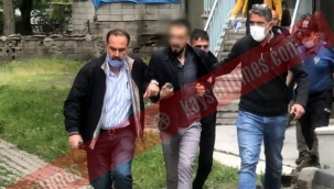 KAYSERİ'de anne ve babası tarafından babaannesinin evde istenmediğini iddia eden Mehmet Ö. (30), eline aldığı bıçak ve testereyle kendini eve kilitledi.