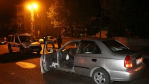 Sokağa çıkma kısıtlamasına uymayan sürücü kovalama sonucu gözaltına alındı.