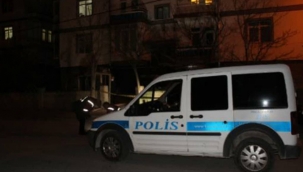 Tartıştığı oğlunu bıçakla yaraladı.