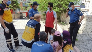 Doğalhaz kaçağı olan binada suriye uyruklu 2 kardeş itfaye ekipleri tarafından kurtarıldı