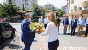 Talas Belediye Başkanı Mustafa Yalçın, koronavirüs atlatıp işbaşı yaptı