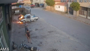 Develi ilçesinde araç tamir eden oto tamircisi, aniden alev alan araçtan kendini son anda kurtardı.