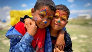 Kayseri Gençlik Merkezi'ne bağlı görevli ekipler mevsimlik tarım işçilerini ve onların çocuklarını ziyarette bulundu.