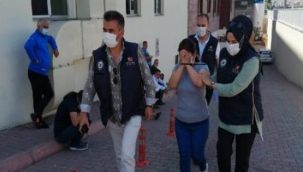 KAYSERİ'nin Sarız ilçesinde yakalanan terör örgütü PKK/KCK içinde sorumlu düzeyde görev yaptığı belirlenen Suriye uyruklu kadın, adliyeye sevk edildi.