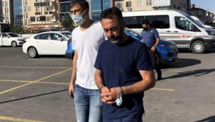 Kayseri'nin Talas ilçesinde bayan kuaförlüğü yapan eski eşini çalıştırdığı dükkanında bıçakladıktan sonra tekrar yanına gelerek,