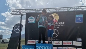 Parkuru karıştırarak 12km koştular