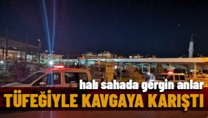 Halı sahadaki kavgada tüfeğe sarıldı! Futbol oynamayı bırakıp birbirlerine girdiler