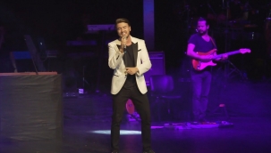 Cumhuriyet'imizin 98. kuruluş yıldönümü nedeniyle Mustafa Ceceli konser verecek!