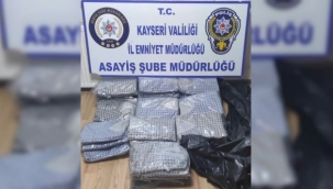 EVLERDEN KIYAFET ÇALAN 5 KİŞİ VE ÇALINTI MALZEMELERİ ALAN 1 KİŞİ YAKALANDI!