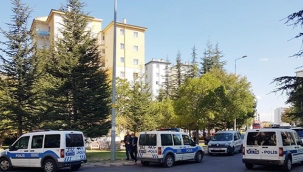 Pencereden düşen oğlunu gören anne kalp krizi geçirdi!