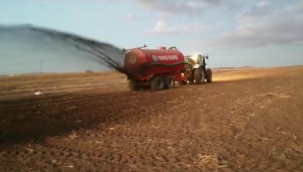 Kayseri'de çiftçiye günlük 400 ton ücretsiz gübre desteği.