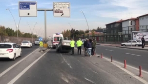 Otomobilin devrilmesi sonucu 2 kişi yaralandı