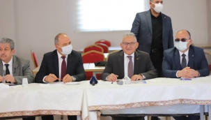 BAŞKAN BÜYÜKKILIÇ, FELAHİYE'DE 17 PROJENİN AÇILIŞINI YAPTI, MUHTARLARI DİNLEDİ