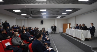 BAŞKAN BÜYÜKKILIÇ, İNCESU'DA 30 MAHALLE MUHTARININ TALEPLERİNİ DİNLEDİ