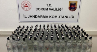 Çorum'da 123 şişe bandrollü sahte rakı ele geçirildi!