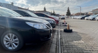 Döviz kuru düştü! İkinci el araç piyasası durma noktasına geldi!