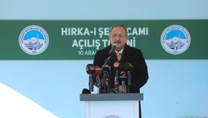 HIRKA-İ ŞERİF CAMİ DUALARLA İBADETE AÇILDI