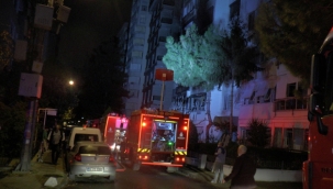 Kadıköy'de 10 katlı apartmanda yangın paniği!