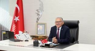 KAYSERİ BÜYÜKŞEHİR ÖDÜLLERE DOYMUYOR