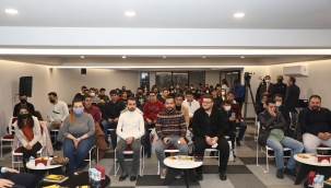 TALAS’TA ‘GENÇLERLE KİTAP SOHBETLERİ’ BAŞLADI
