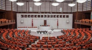 TBMM'de 2021 yılında 54 milletvekili hiçbir çalışmaya katılmadı