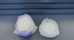 Uşak'ta 1 kilo 300 gram metamfetamin ele geçirildi