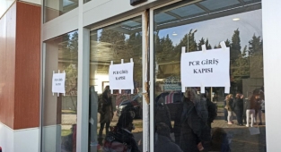 Yunanistan’ın şart koşmasının ardından, Yunan misafirler için Keşan’da PCR Test Birimi kuruldu