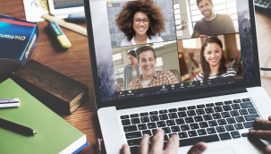 Zoom 2021 yılındaki görüşmelerin %42'sinin yatakta yapıldığını açıkladı.