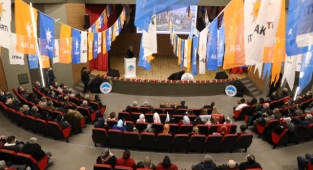 AK PARTİ'DEN MELİKGAZİ'NİN 2021 YILI HİZMETLERİNE BÜYÜK ALKIŞ