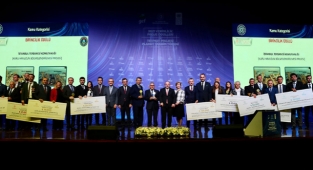 BAŞKAN BÜYÜKKILIÇ, 2021’DE ÖDÜLLERE DOYMADI!